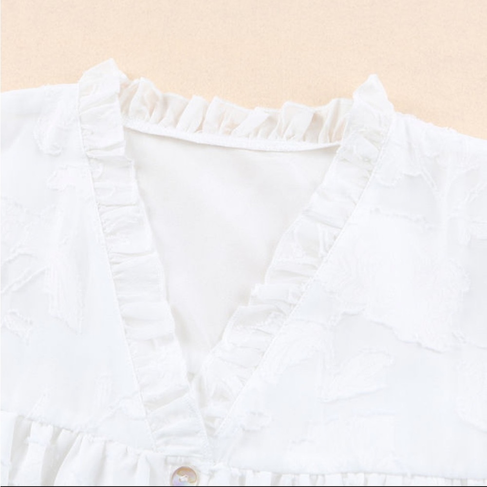 White Floral Textured V-Neck Buttoned Blouse - Picture 5 of 10